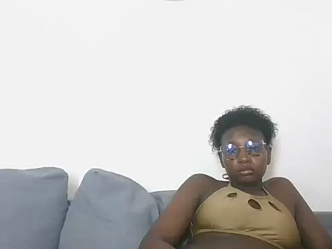 Snapshot of Puliza_wet chatting on October 6, 2025, 12:39 pm Puliza wet online show from October 6, 2025, 12:39 pm