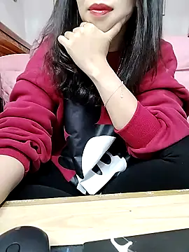 cream1299 online show from November 19, 2025, 1:55 pm