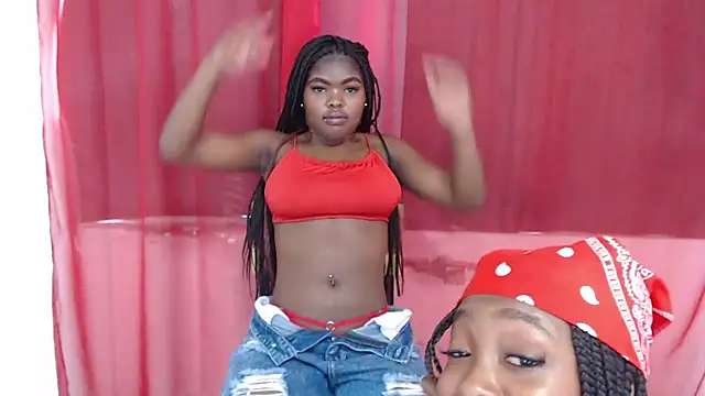 Nicole Colette  online show from March 19, 2025, 6:23 pm