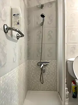 Snapshot of rafkie@xh chatting on September 18, 2025, 7:17 pm rafkiexh online show from September 18, 2025, 7:17 pm