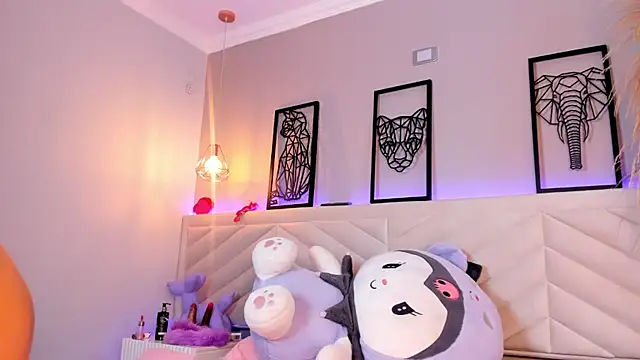 miia  baker online show from February 21, 2025, 3:10 pm