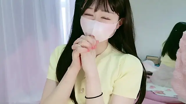 aaanyan online show from March 11, 2026, 1:32 am