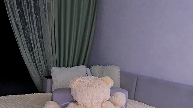 Sweeet Barbie online show from June 18, 2026, 4:01 pm