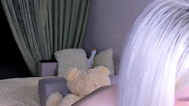 Sweeet Barbie online show from June 20, 2026, 3:50 pm