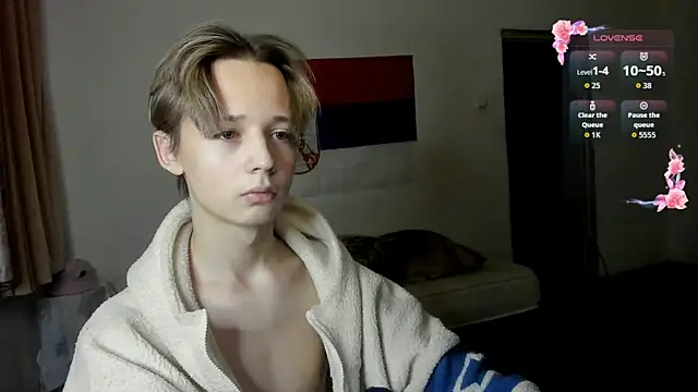 Snapshot of Vampirella_GS chatting on October 30, 2025, 12:20 am Vampirella GS online show from October 30, 2025, 12:20 am