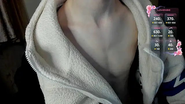 Snapshot of Vampirella_GS chatting on October 27, 2025, 12:11 am Vampirella GS online show from October 27, 2025, 12:11 am