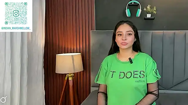 Snapshot of demieliss chatting on October 1, 2025, 5:50 pm demieliss online show from October 1, 2025, 5:50 pm