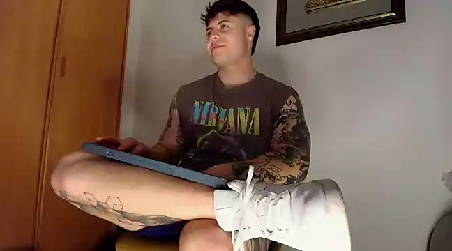 juandking online show from March 12, 2025, 3:40 pm