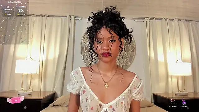 Snapshot of Aprillbrunette chatting on January 11, 2026, 2:18 am Aprillbrunette online show from January 11, 2026, 2:18 am