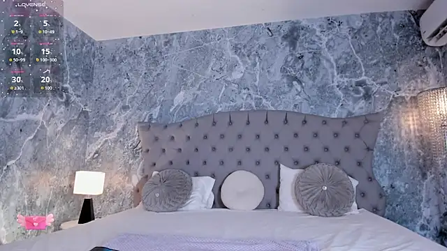 Aprillbrunette online show from March 23, 2026, 11:43 am