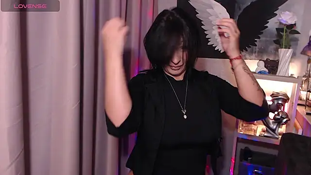 israakarmaa online show from November 4, 2025, 5:44 am