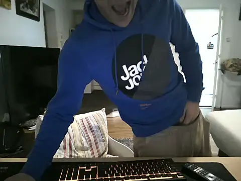 mihaimichael online show from April 13, 2026, 8:18 am