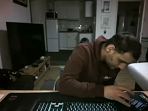 mihaimichael online show from April 1, 2026, 2:02 am