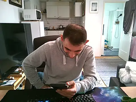 Snapshot of mihaimichael chatting on September 14, 2025, 1:33 pm mihaimichael online show from September 14, 2025, 1:33 pm