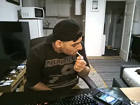 Snapshot of mihaimichael chatting on September 10, 2025, 9:14 pm mihaimichael online show from September 10, 2025, 9:14 pm