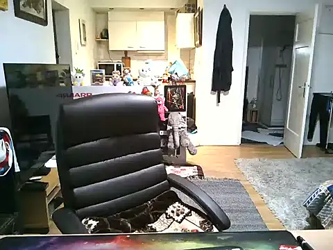 Snapshot of mihaimichael chatting on March 21, 2025, 10:39 pm mihaimichael online show from March 21, 2025, 10:39 pm