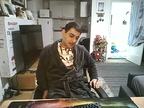 Snapshot of mihaimichael chatting on October 18, 2025, 12:07 pm mihaimichael online show from October 18, 2025, 12:07 pm