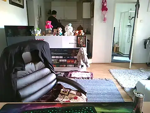 Snapshot of mihaimichael chatting on March 20, 2025, 11:02 pm mihaimichael online show from March 20, 2025, 11:02 pm