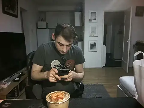 mihaimichael online show from May 31, 2026, 9:37 pm