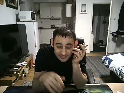 Snapshot of mihaimichael chatting on October 3, 2025, 10:00 pm mihaimichael online show from October 3, 2025, 10:00 pm