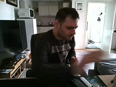 Snapshot of mihaimichael chatting on September 23, 2025, 1:29 pm mihaimichael online show from September 23, 2025, 1:29 pm