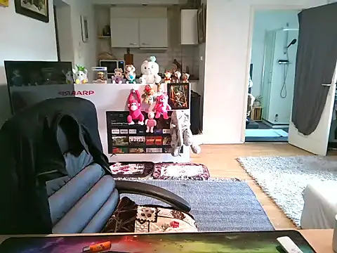 Snapshot of mihaimichael chatting on March 21, 2025, 7:55 am mihaimichael online show from March 21, 2025, 7:55 am