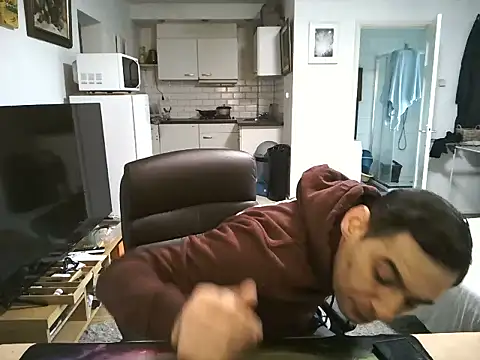 Snapshot of mihaimichael chatting on October 5, 2025, 2:30 pm mihaimichael online show from October 5, 2025, 2:30 pm