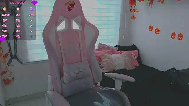 keyla roberts777 online show from October 9, 2025, 7:36 pm