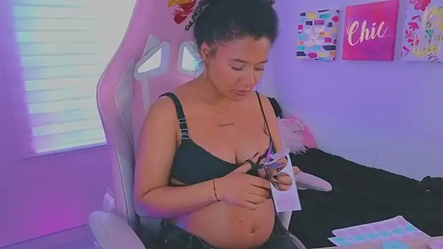 keyla roberts777 online show from September 25, 2025, 8:48 pm