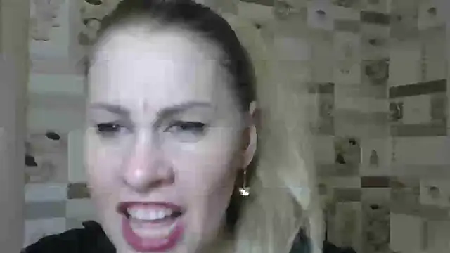 Snapshot of TherestlessKitty chatting on February 14, 2025, 9:34 am TherestlessKitty online show from February 14, 2025, 9:34 am