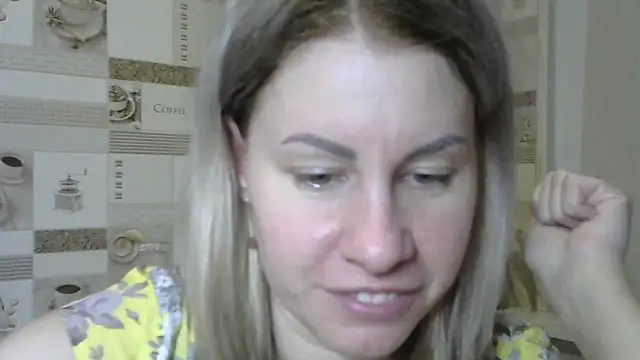 Snapshot of TherestlessKitty chatting on December 24, 2024, 9:06 am TherestlessKitty online show from December 24, 2024, 9:06 am