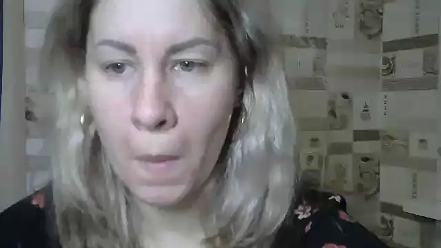 Snapshot of TherestlessKitty chatting on February 17, 2025, 7:15 am TherestlessKitty online show from February 17, 2025, 7:15 am