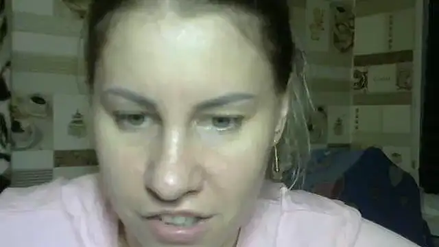 Snapshot of TherestlessKitty chatting on October 8, 2025, 10:21 pm TherestlessKitty online show from October 8, 2025, 10:21 pm