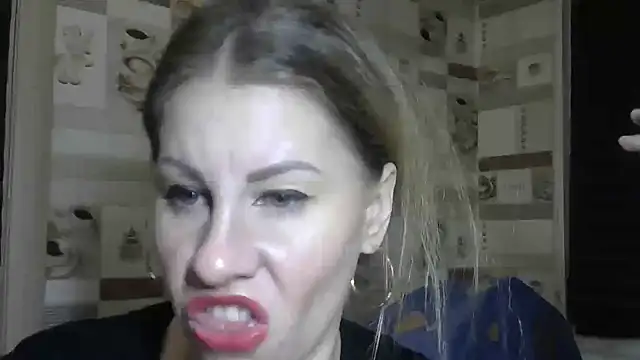 TherestlessKitty online show from October 31, 2025, 2:24 pm