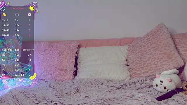 Snapshot of nora_the_strange chatting on October 14, 2025, 1:23 pm nora the strange online show from October 14, 2025, 1:23 pm