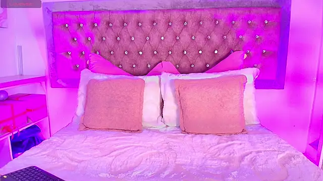 Tayzon Foxxx online show from January 6, 2026, 12:53 pm