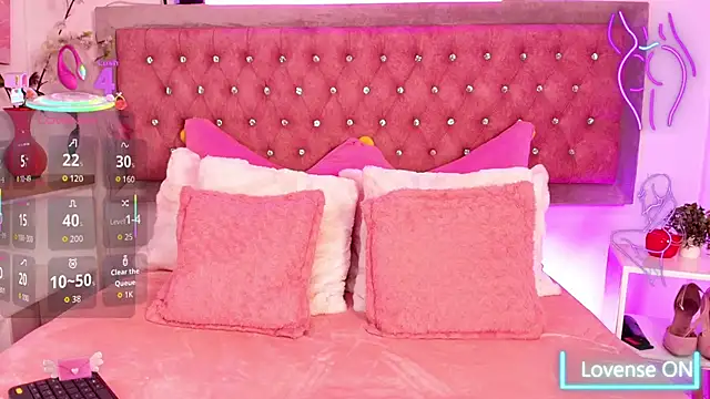 Tayzon Foxxx online show from October 27, 2025, 12:50 pm