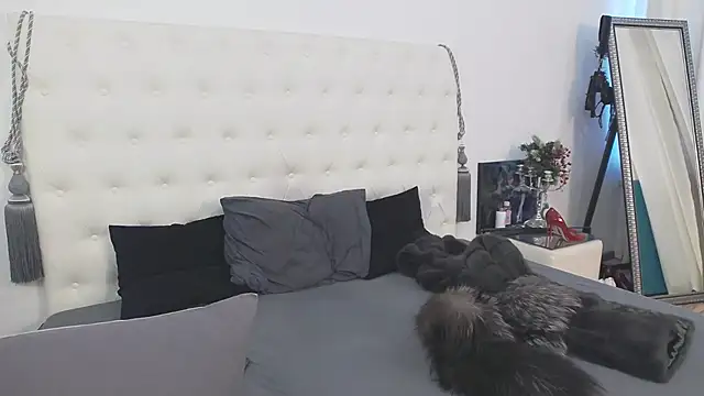 AlinaOnly online show from March 22, 2026, 11:01 am