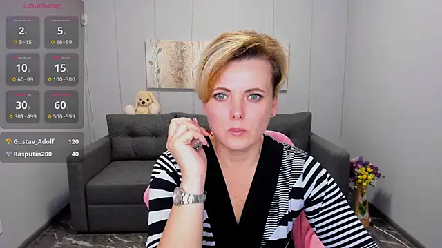 Julia Wilsone online show from January 27, 2025, 4:54 pm