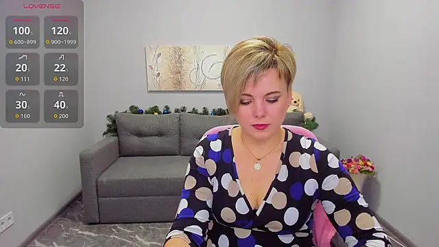 Julia Wilsone online show from January 6, 2026, 6:50 am