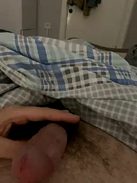 Erenn34 online show from October 27, 2025, 10:44 pm