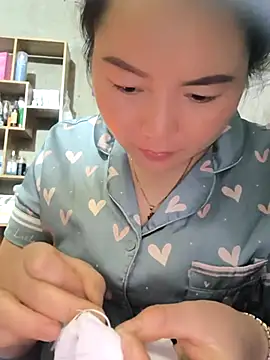Sweetlove 77 online show from February 10, 2025, 12:29 pm