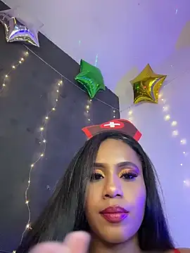 Snapshot of AlisonHoot69 chatting on February 6, 2026, 2:07 am AlisonHoot69 online show from February 6, 2026, 2:07 am