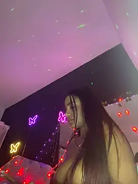 Snapshot of AlisonHoot69 chatting on February 1, 2025, 10:59 am AlisonHoot69 online show from February 1, 2025, 10:59 am