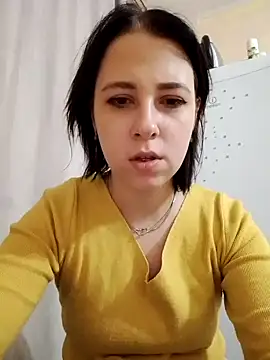 Snapshot of Gussie_Bridie chatting on September 23, 2025, 4:08 am Gussie Bridie online show from September 23, 2025, 4:08 am