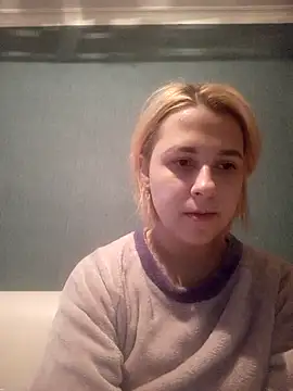 Snapshot of Gussie_Bridie chatting on February 26, 2025, 6:08 am Gussie Bridie online show from February 26, 2025, 6:08 am