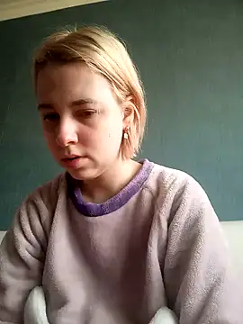 Snapshot of Gussie_Bridie chatting on February 2, 2025, 7:20 am Gussie Bridie online show from February 2, 2025, 7:20 am