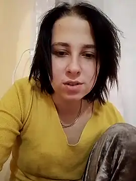 Snapshot of Gussie_Bridie chatting on September 24, 2025, 4:41 am Gussie Bridie online show from September 24, 2025, 4:41 am