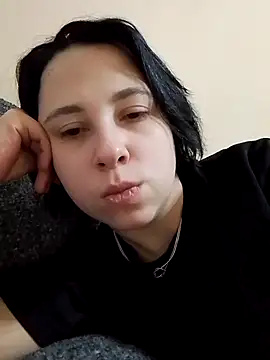 Snapshot of Gussie_Bridie chatting on October 12, 2025, 6:04 am Gussie Bridie online show from October 12, 2025, 6:04 am