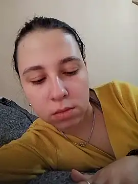 Snapshot of Gussie_Bridie chatting on October 25, 2025, 5:28 am Gussie Bridie online show from October 25, 2025, 5:28 am